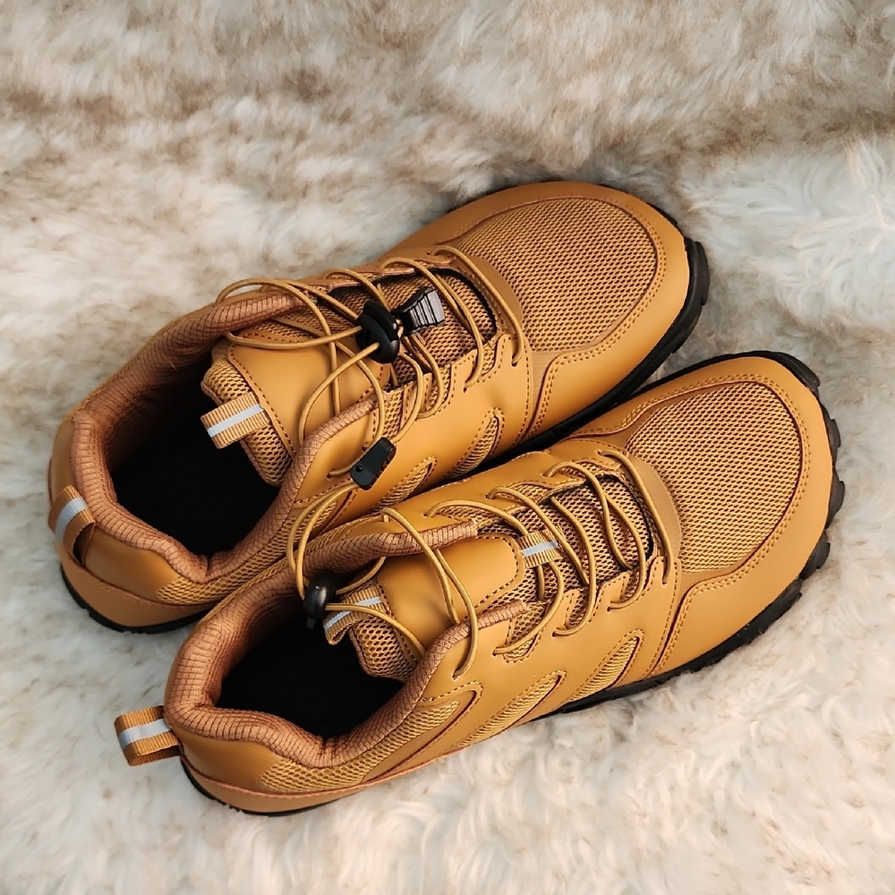 Men's Stylish Tan Athletic Shoes